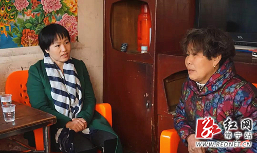 王一花走访慰问基层困难职工