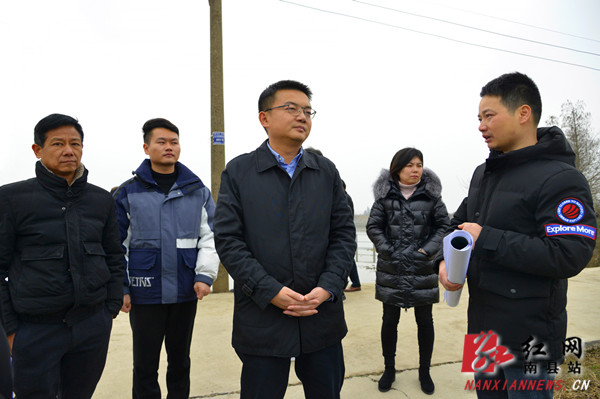 红网南县站讯 1月16日下午,县委副书记,县长孔令强就大通湖南县流域水