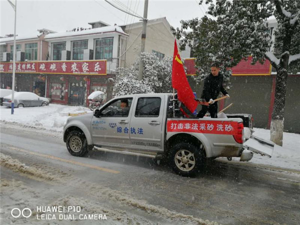资福镇积极应对当前低温雨雪天气,保障辖区内人民群众正常生产生活秩序