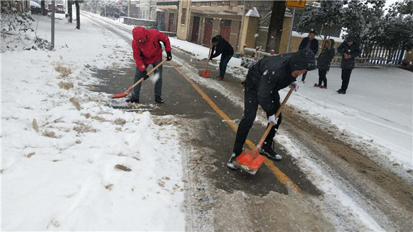 喻家坳乡:紧急部署，抗雪防冻保平安