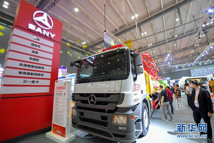 (壮丽70年 奋斗新时代——推动高质量发展调研行·图文互动)(2)长沙:“工程机械之都”探寻世界坐标