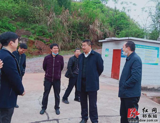 周志敏深入白鹤街道源山水库督导防汛工作