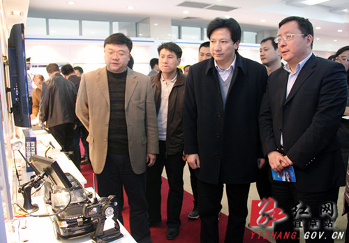 欧阳锋率党政考察团赴郴考察