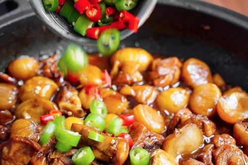 栗子炒鸡,这才是最理想的秋天