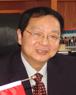 李建华