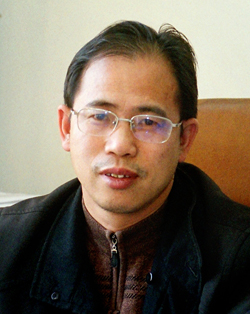 何振