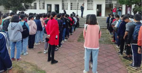 回龙圩：开展爱国主义教育主题活动