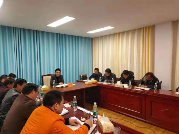 回龙圩管理区召开森林防灭火工作调度会