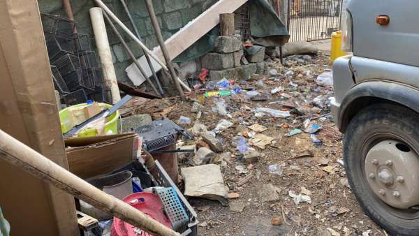 回龙圩：清理整改卫生死角   助力美丽乡村建设