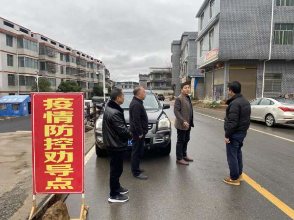 回龙圩管理区开展辖区内交通安全劝导点专项督查