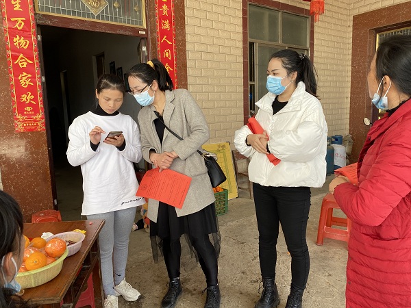 回龙圩医保：节后返岗状态不减  进村入户攻克难点