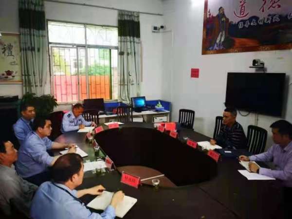 省政法队伍教育整顿第十一指导组深入回龙圩督导工作