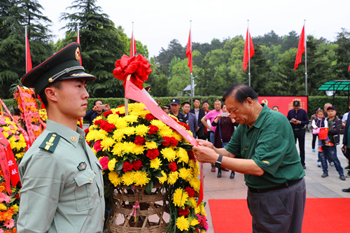 全国政协常委国家旅游局原局长何光暐一行来韶调研
