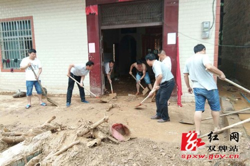 县水利局积极参与抗灾救灾和灾后重建活动