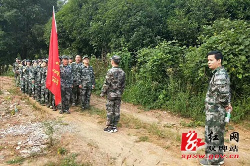 是民也是兵 人社民兵连苦练军事本领