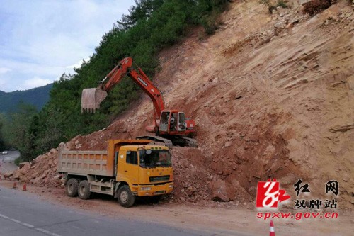 县公路局:开展节假日保安全、保畅通行动