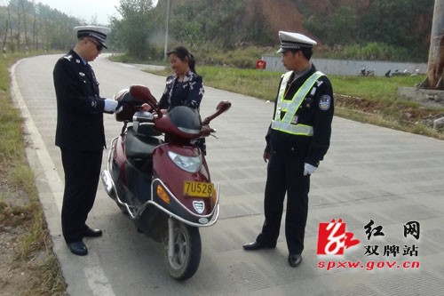 市督察组深入双牌督战十九大道路交通安保路面防控战