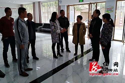 黄玉芳来双调研妇联基层组织改革和巾帼示范基地建设工作
