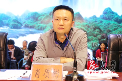 团结共进 列兵出征 全面夺取脱贫摘帽的最后胜利