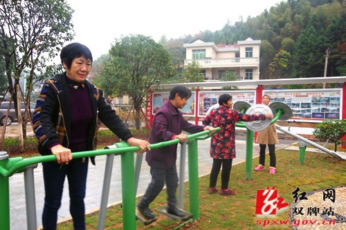卿家巷村活动广场顺利落成