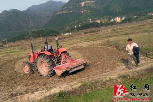 茶林镇：农机助力春耕 惠及千户人家