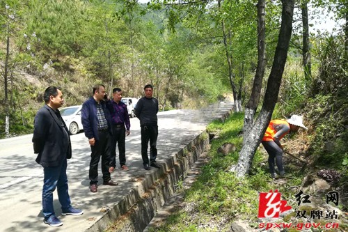 抓特色 树品牌 致力推进“美丽公路”建设