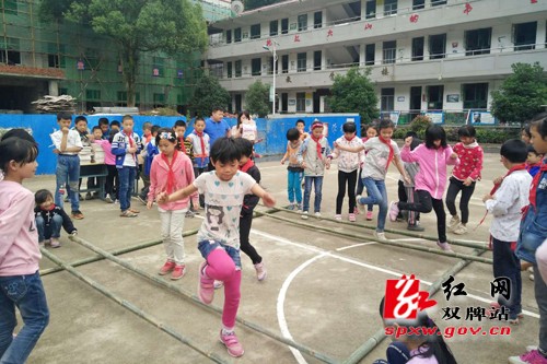 双牌多彩活动扮靓别样“六一”