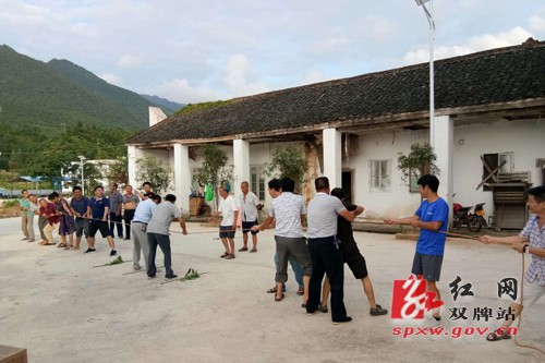 庆祝建党97周年，农村基层党日活动多