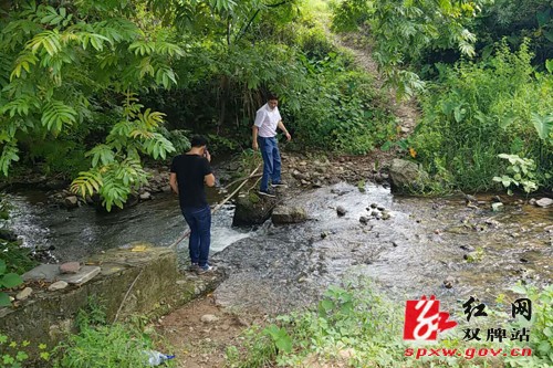 五里牌镇扎实开展河长制工作