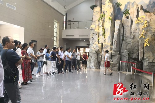 双牌县组织党外代表人士接受红色革命传统教育