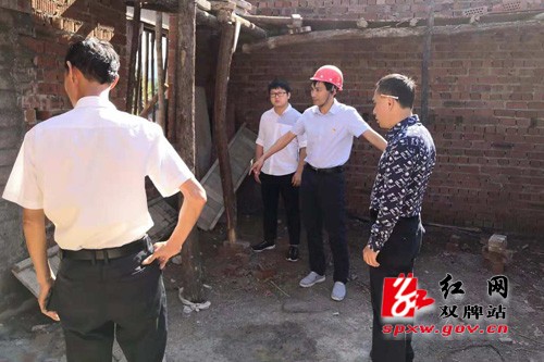 五星岭乡党委书记国庆前带队检查建筑施工安全