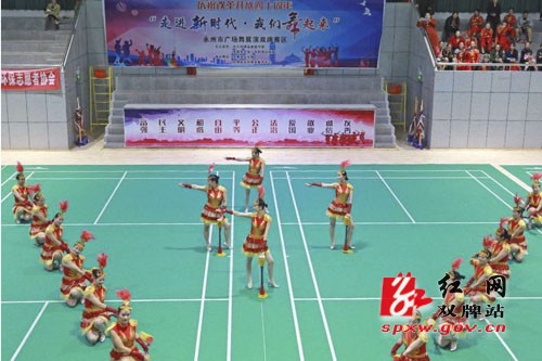 全民齐跳广场舞 展现时代文明新风貌