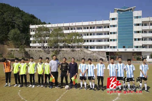 双牌一中校园足球比赛拉开序幕