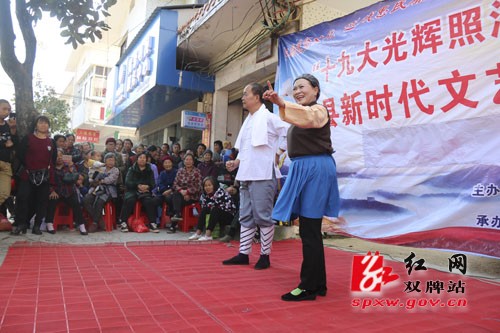 江村镇:文化扶贫——“一出好戏”获老百姓点赞喝彩