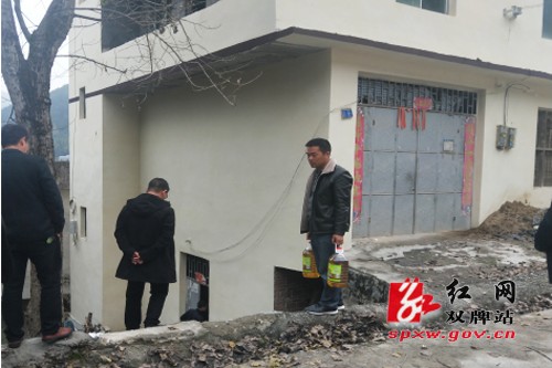 走访慰问残疾贫困户冬日帮扶暖人心