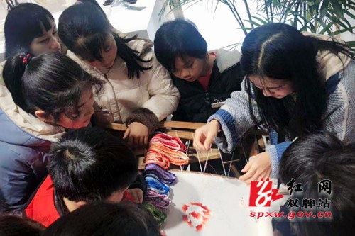 蔡里口中心小学学生到湖南电视台录制芒果研学栏目