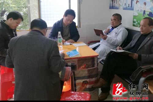 县卫计委党政班子深入塘底乡卫生院检查指导工作