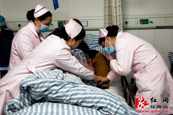 双牌人民医院成功为百岁老兵置换髋关节