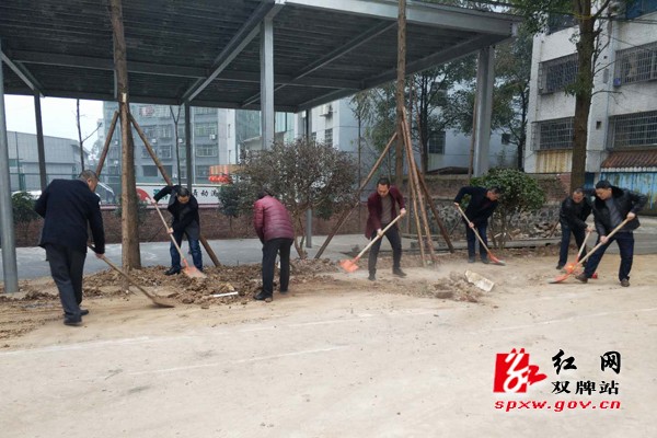 双牌县公路局开展"迎新年大扫除"活动