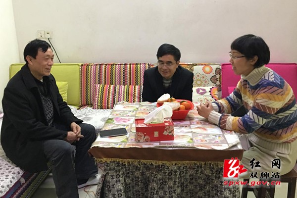 县编办:春节慰问送祝福，浓浓关爱暖人心