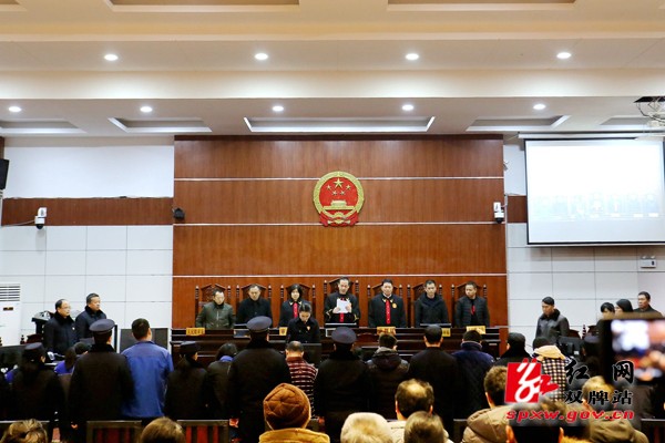 13人组织卖淫圴获刑