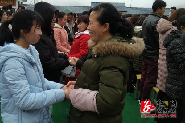 双牌一中举办“梦想与爱同行”主题励志演讲活动