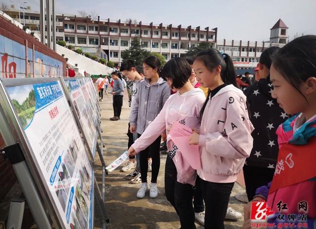 双牌青少年争当“河小青”