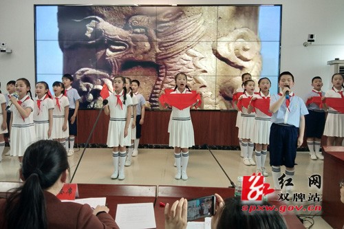 双牌县一小在“诵读红色经典.传承民族精神”诵读比赛中获佳绩