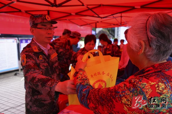双牌县住建局（人防办）开展“5.12”防灾减灾日宣传活动