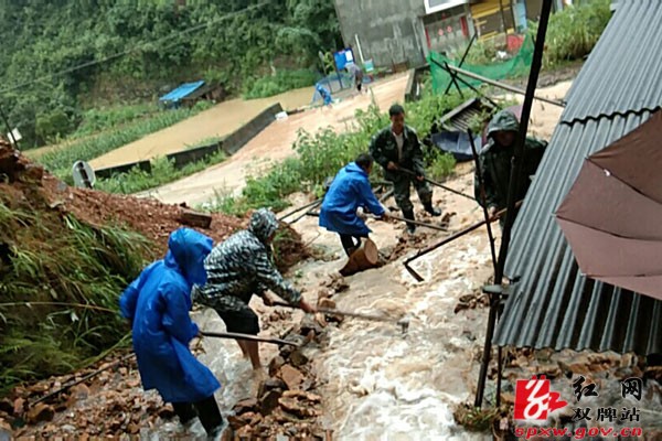 双牌:统战人士救灾路上与风雨同行