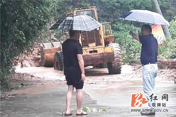 塘底乡:暴雨再袭,全乡坚守