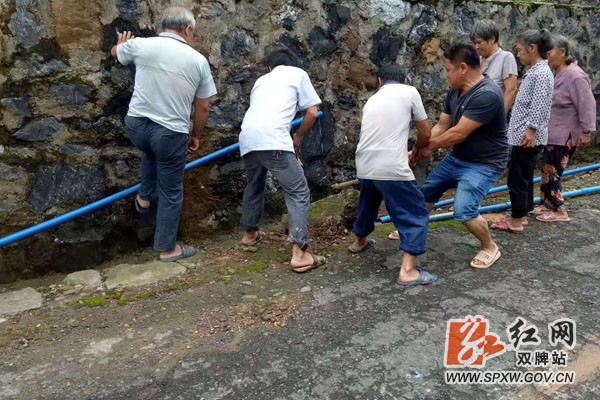 双牌县打鼓坪乡:洪水退 我们进
