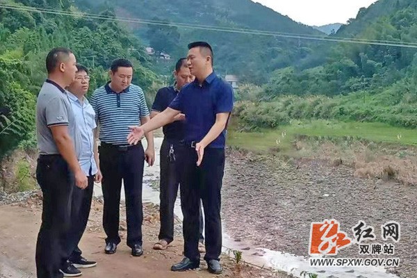 肖质彬调研指导灾后重建和扶贫工作