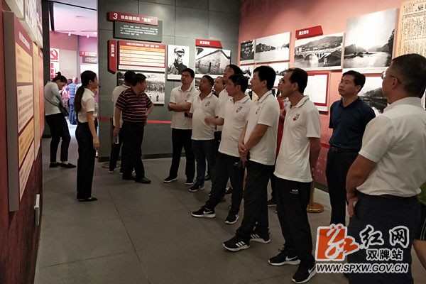 双牌城发集团开展主题党日活动:缅怀英雄烈士 传承红色基因